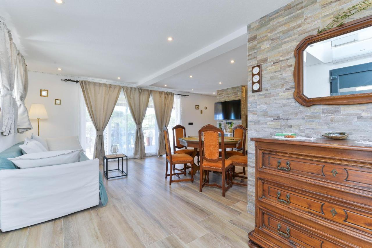 Modern Rustic Villa Kate 벤코바츠 외부 사진